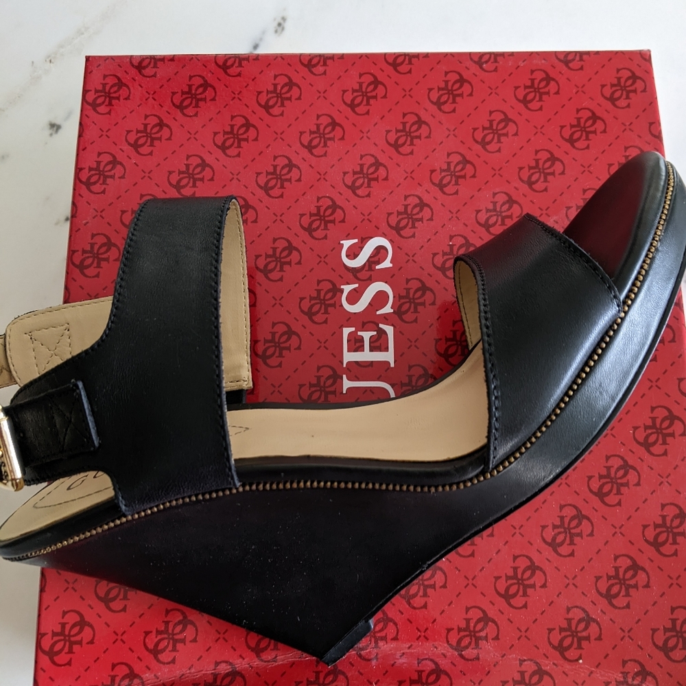 Guess Jazminn women's black leather wedge, 9.5M - Picture 4 of 6